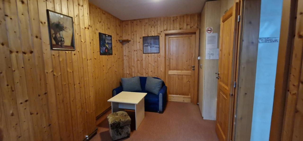 Hostinec U Reky Hotel Ostravice Buitenkant foto